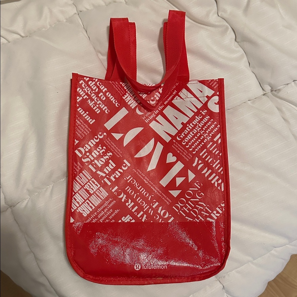 Lululemon - Picture 4 of 5
